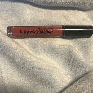 NYX Lingerie Lip Gloss - Exotic(LIPLI12)
